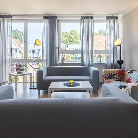 Goethehain Spinnaker Apartment *